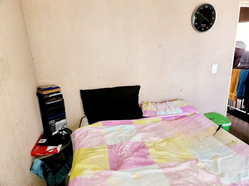 Townhouse For Sale In Rustenburg - Photo 6