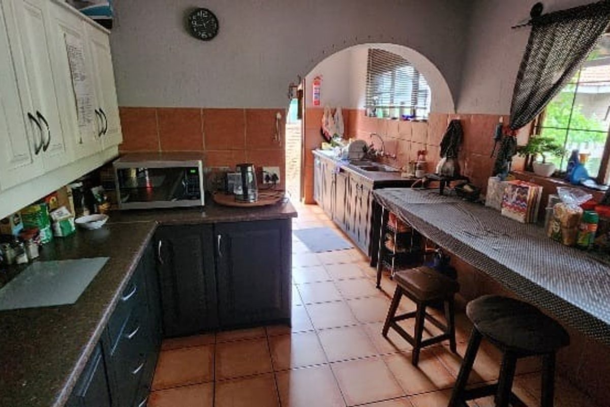 House For Sale In Thabazimbi - Photo 4