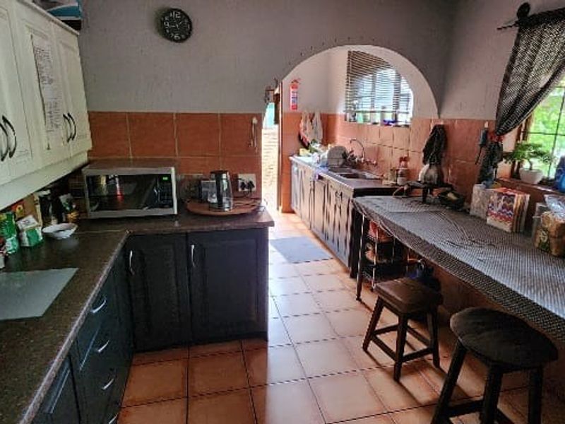 House For Sale In Thabazimbi - Photo 4