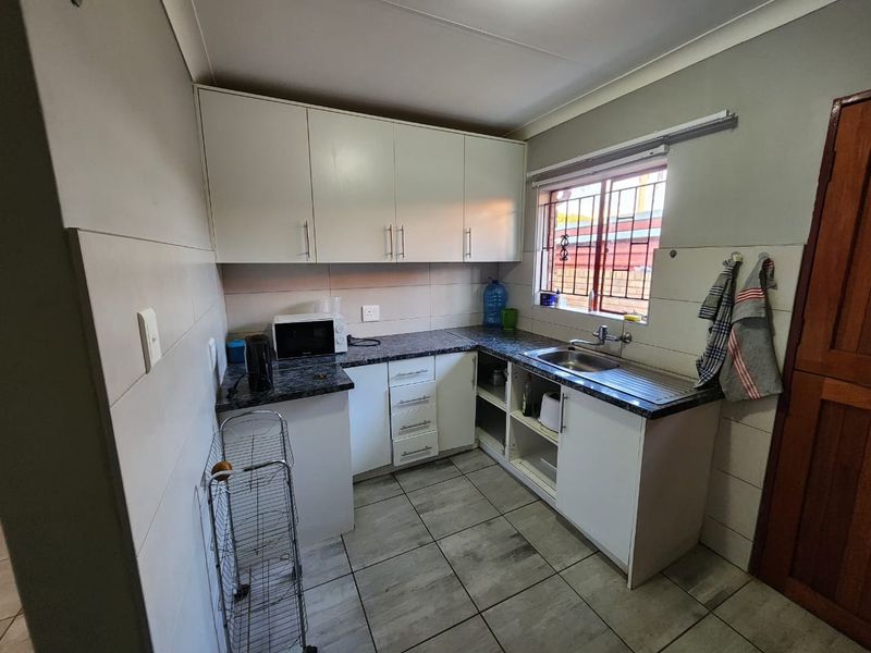 House For Sale In Rustenburg - Photo 2