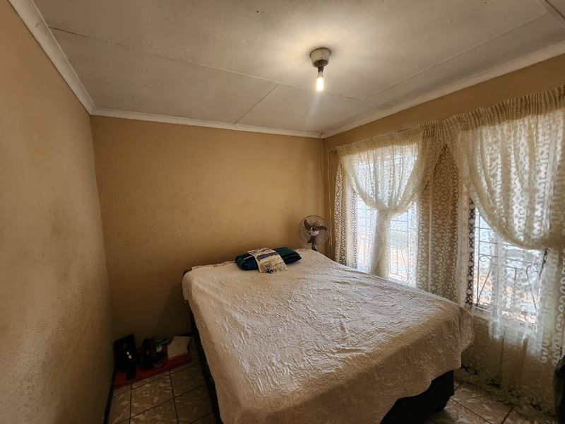 House For Sale In Rustenburg - Photo 10