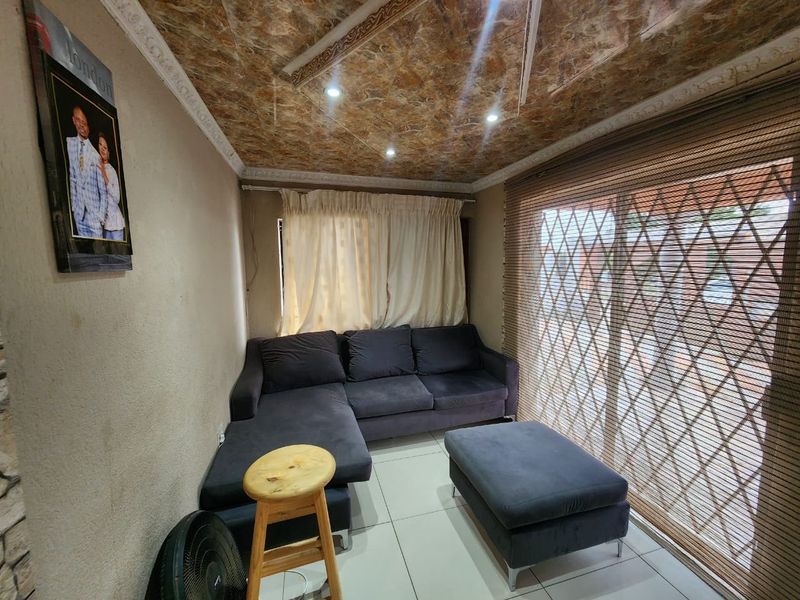 House For Sale In Rustenburg - Photo 8