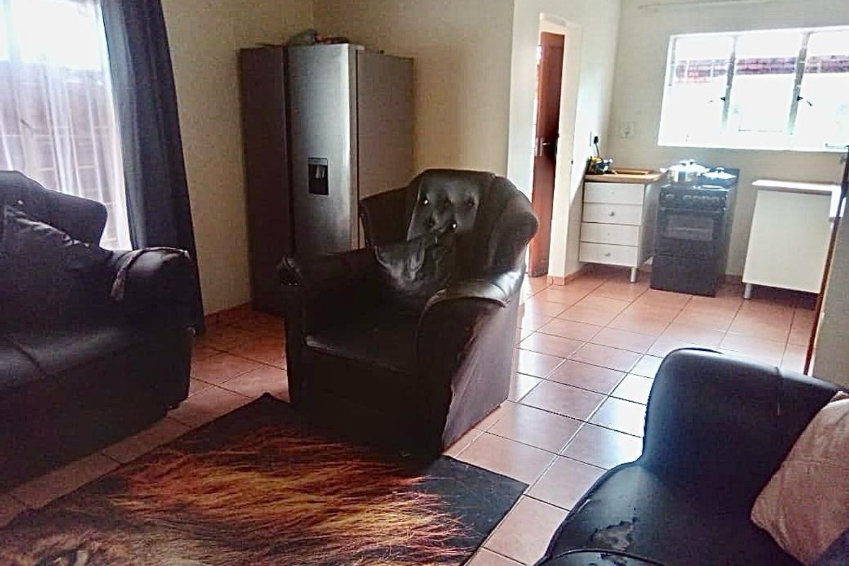 House For Sale In Northam - Photo 3