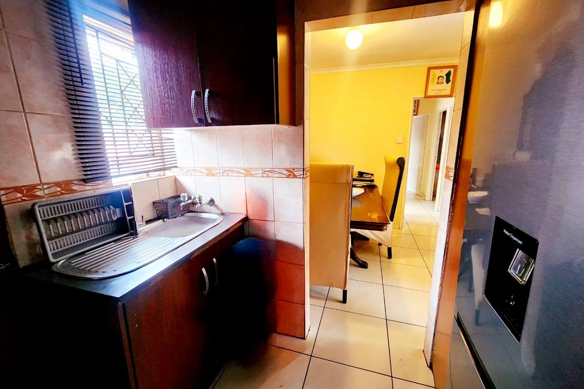 House For Sale In Rustenburg - Photo 5