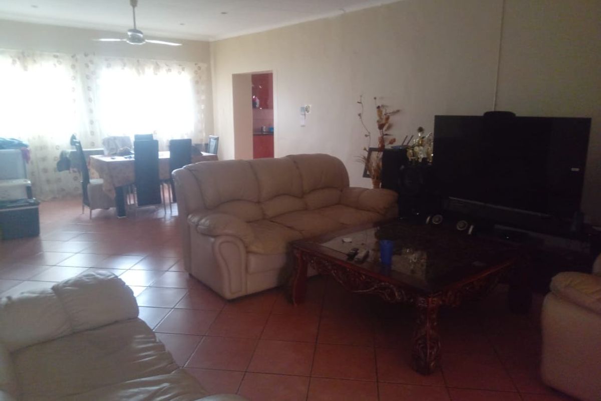 House For Sale In Northam - Photo 5