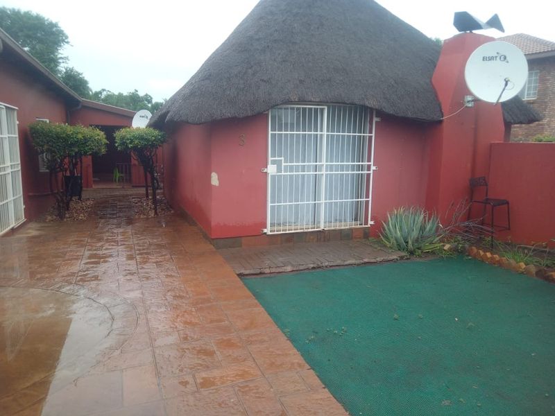 House For Sale In Northam - Photo 2