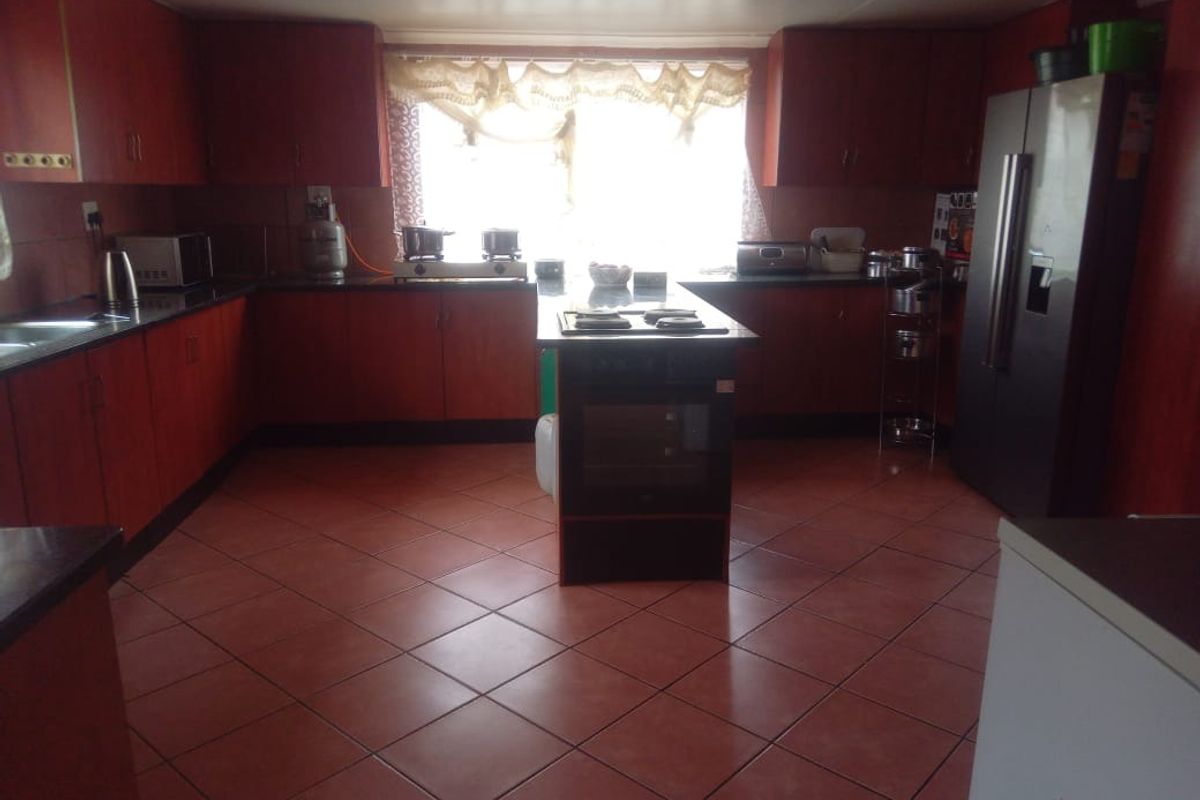 House For Sale In Northam - Photo 3