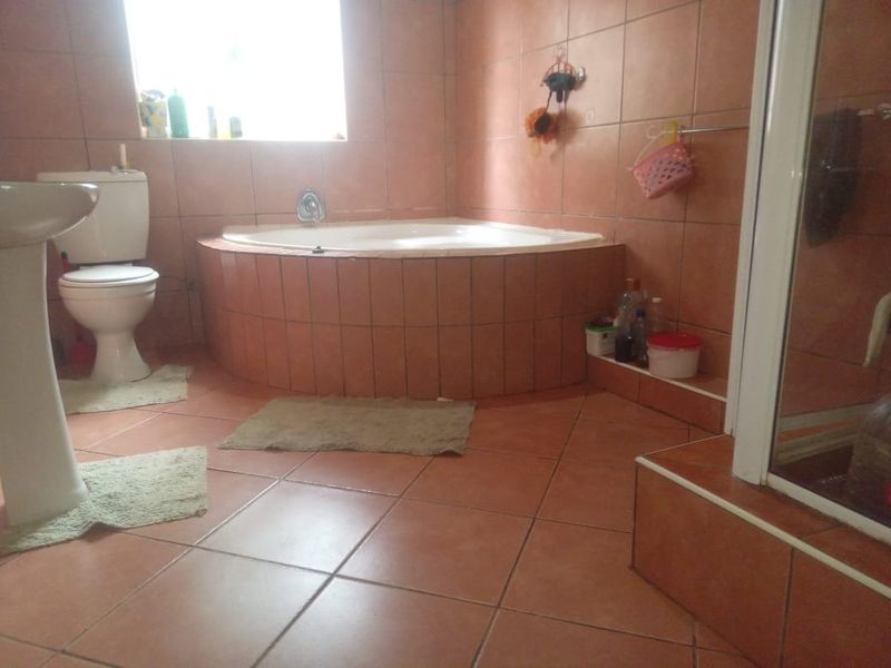 House For Sale In Northam - Photo 9