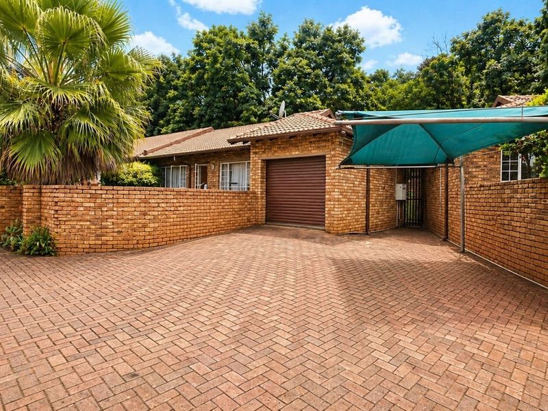 Secure Estate Living with Tenant in Place – Prime Arendskloof Opportunity