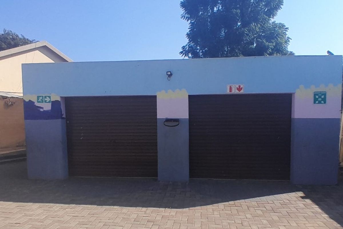 A lovely home in the East End area of Rustenburg. - Photo 2