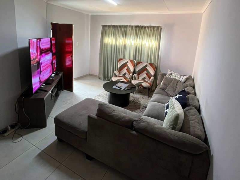 Townhouse For Sale In Rustenburg - Photo 3