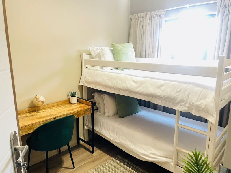 Luxury living in Roodepark Eco City - Photo 9