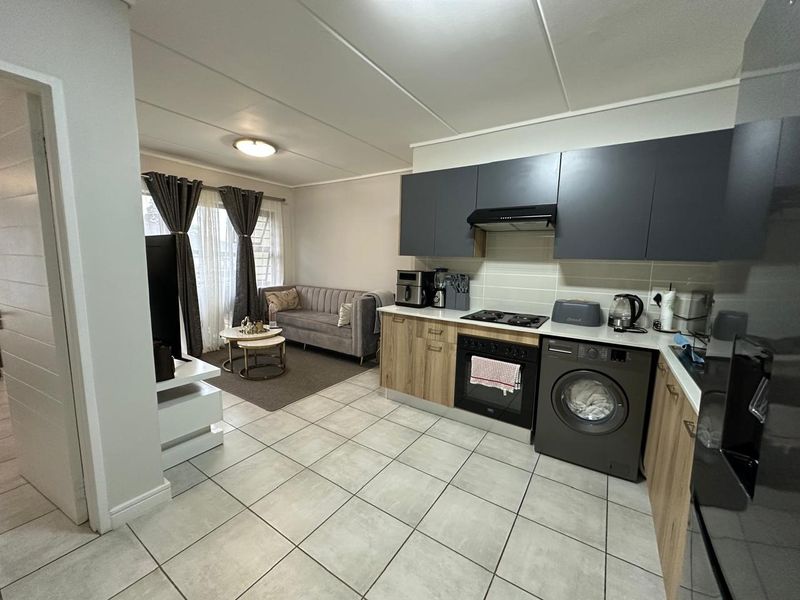 Stunning garden unit in Greenlee Eco-Estate - Photo 4