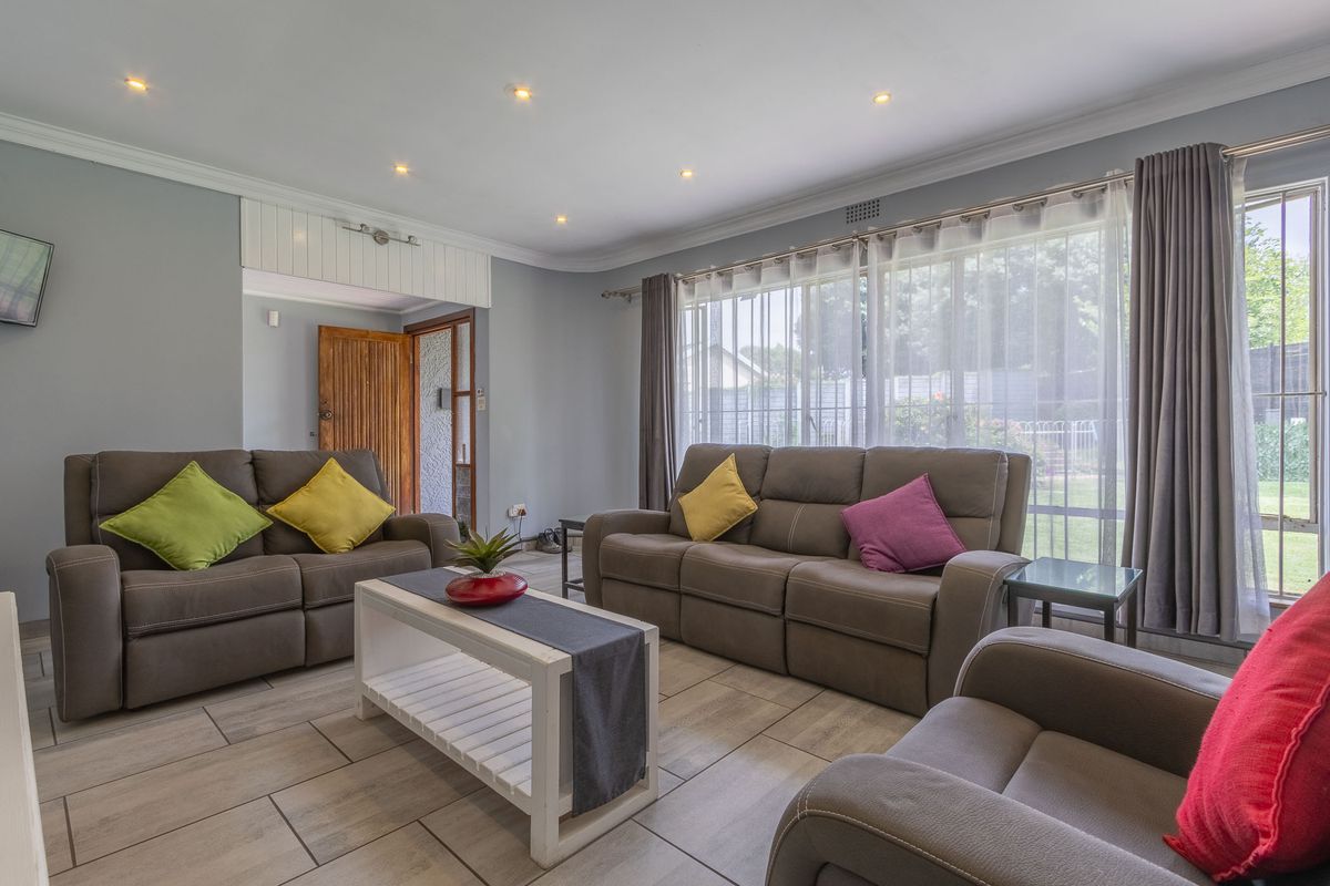 Spacious family home in sought after Dowerglen. - Photo 5