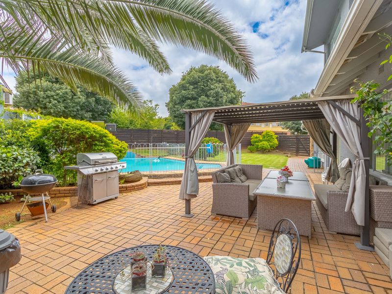 Spacious family home in sought after Dowerglen. - Photo 3