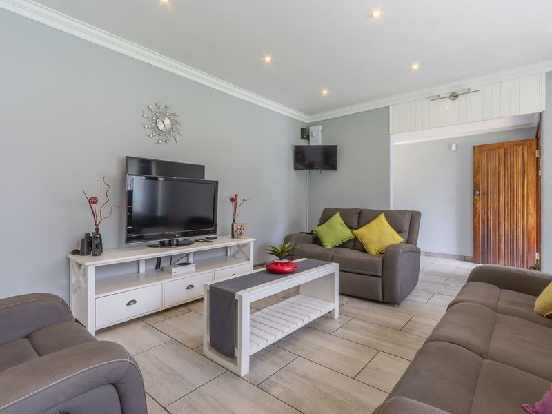 Spacious family home in sought after Dowerglen. - Photo 6