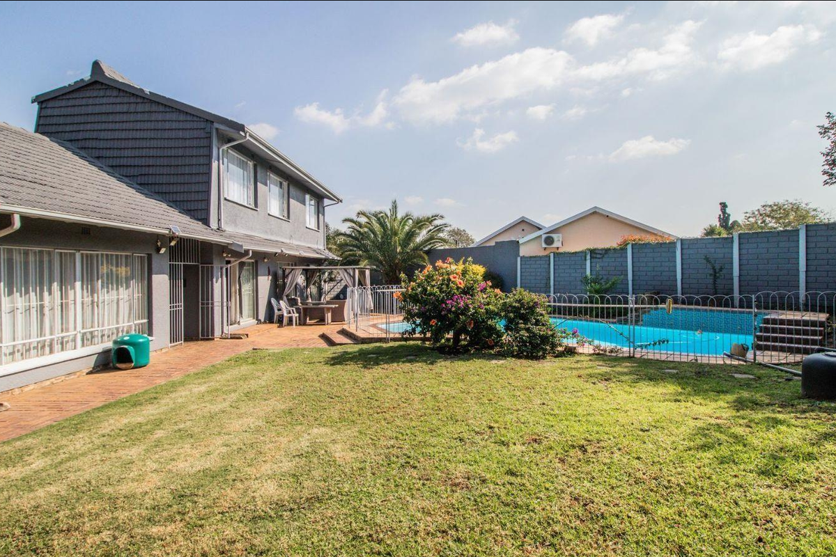 Spacious family home in sought after Dowerglen. - Photo 4