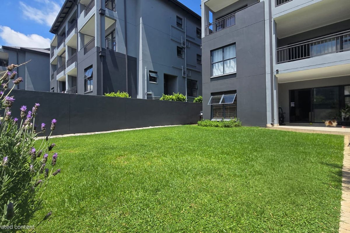 Modern Garden Apartment in Westlake Eco Estate - Photo 3