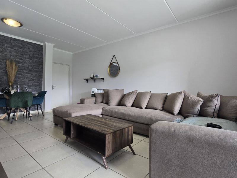 Modern Garden Apartment in Westlake Eco Estate - Photo 6