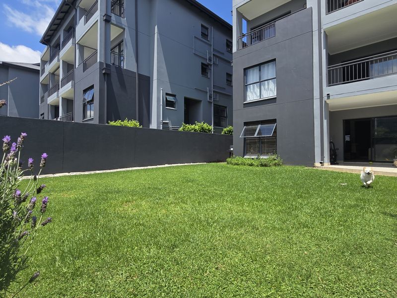 Modern Garden Apartment in Westlake Eco Estate - Photo 2