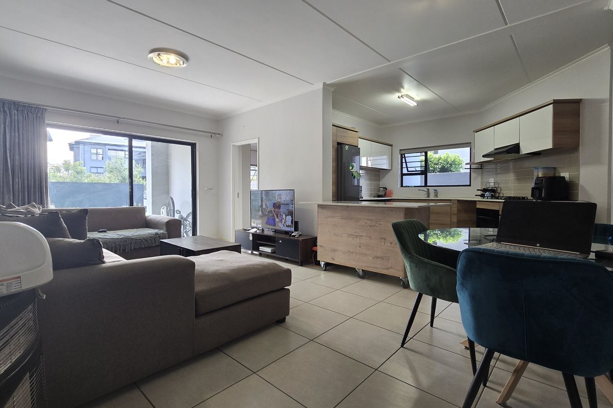 Modern Garden Apartment in Westlake Eco Estate - Photo 5