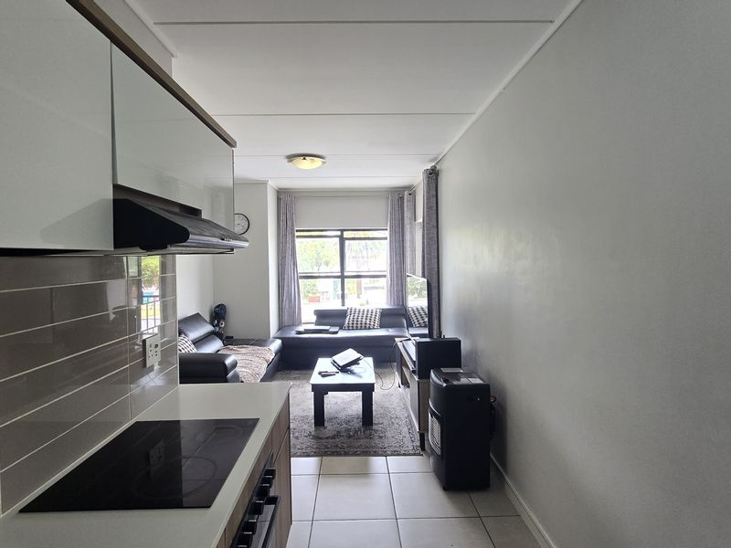 One bedroom 1 bathroom upstairs unit FOR SALE - Photo 2