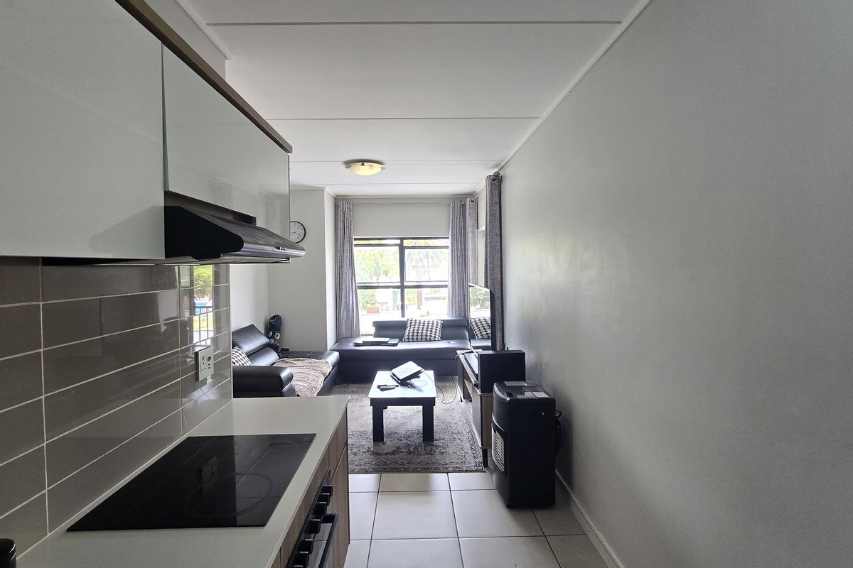 One bedroom 1 bathroom upstairs unit FOR SALE - Photo 2