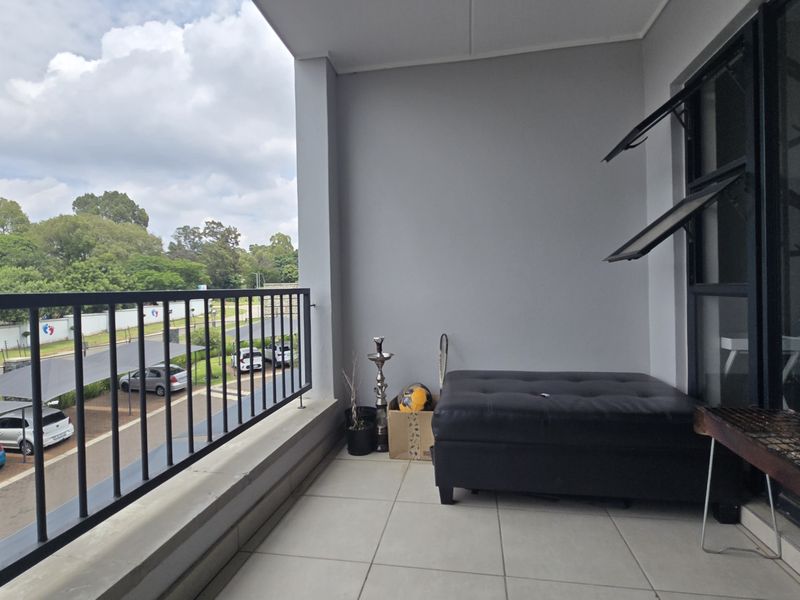 One bedroom 1 bathroom upstairs unit FOR SALE - Photo 7