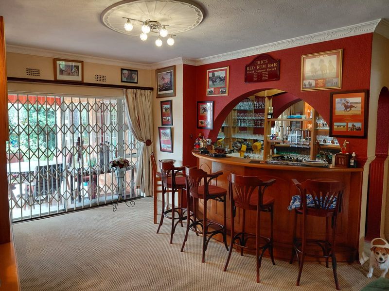 Beautiful 4B 4B Home in Dowerglen - Photo 7