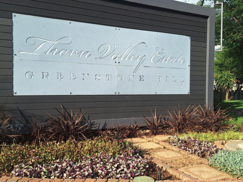 Modern Elegance Meets Estate Security at 13 Portland Place - Photo 2