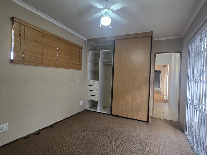 2 Bedroom 2 bathroom garden cottage unit TO LET - Photo 8