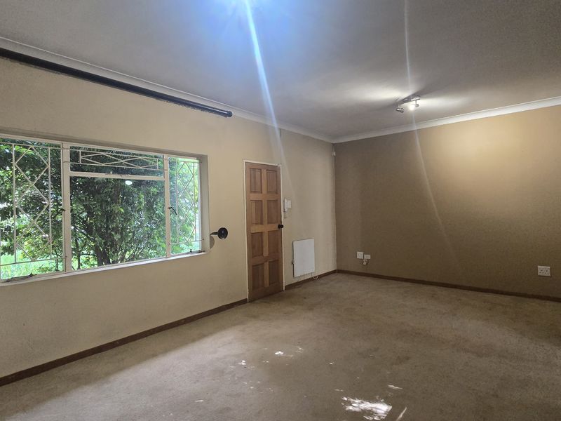 2 Bedroom 2 bathroom garden cottage unit TO LET - Photo 2