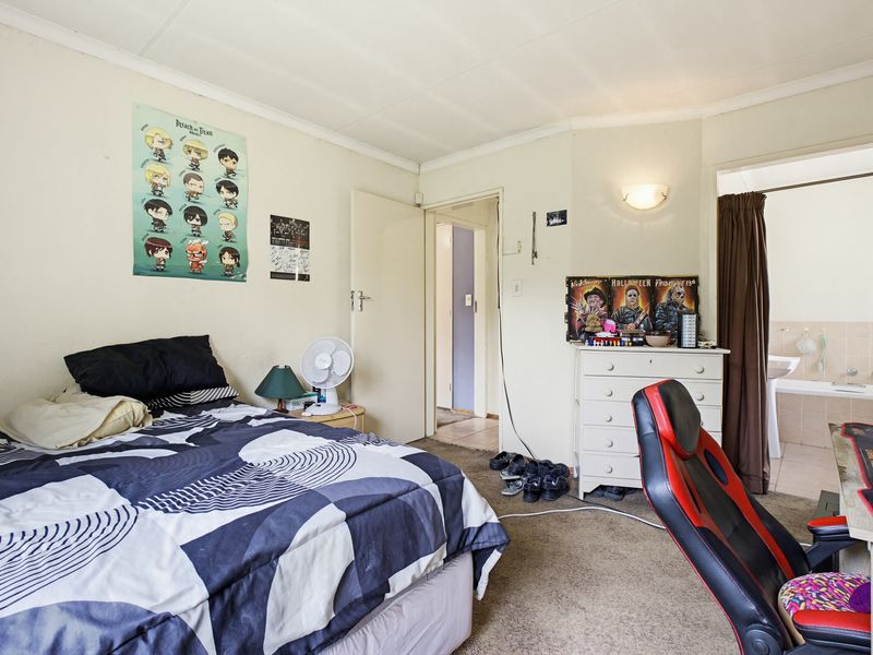 Cozy 3 bedroom home with flatlet FOR SALE - Photo 10