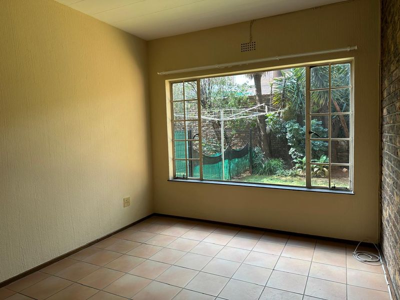 1-Bedroom Garden Apartment TO LET in Eastleigh - Photo 7
