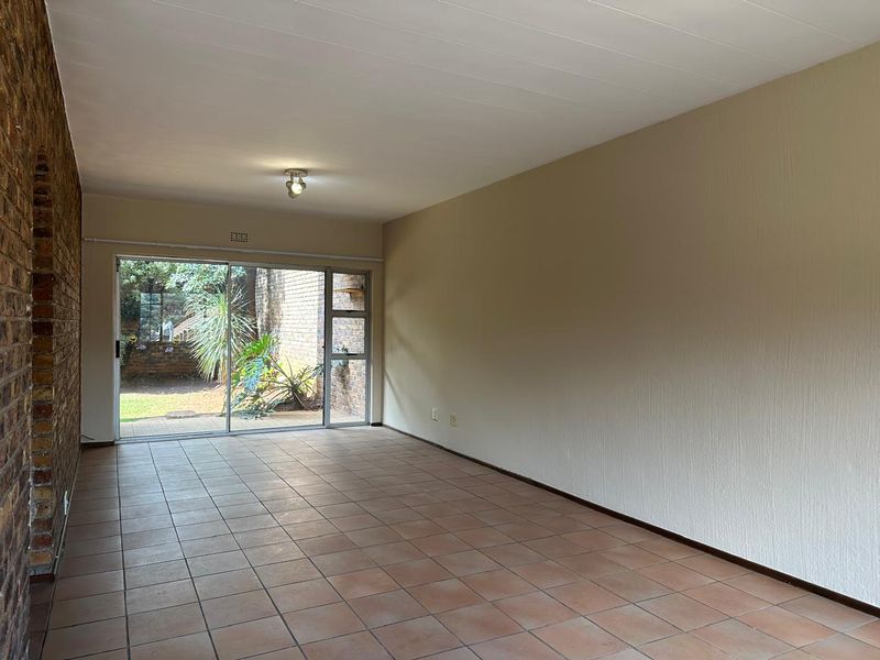 1-Bedroom Garden Apartment TO LET in Eastleigh - Photo 4