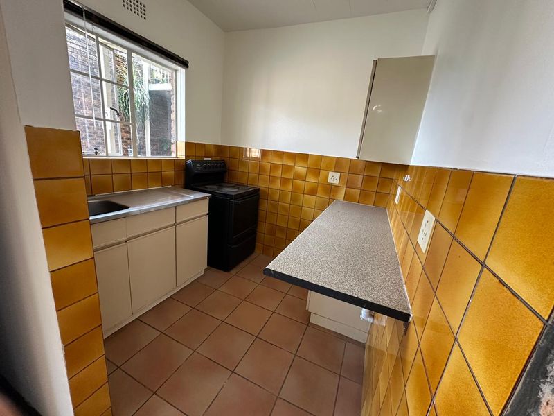 1-Bedroom Garden Apartment TO LET in Eastleigh - Photo 5