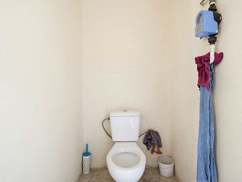 Investment property with rental income - Photo 10