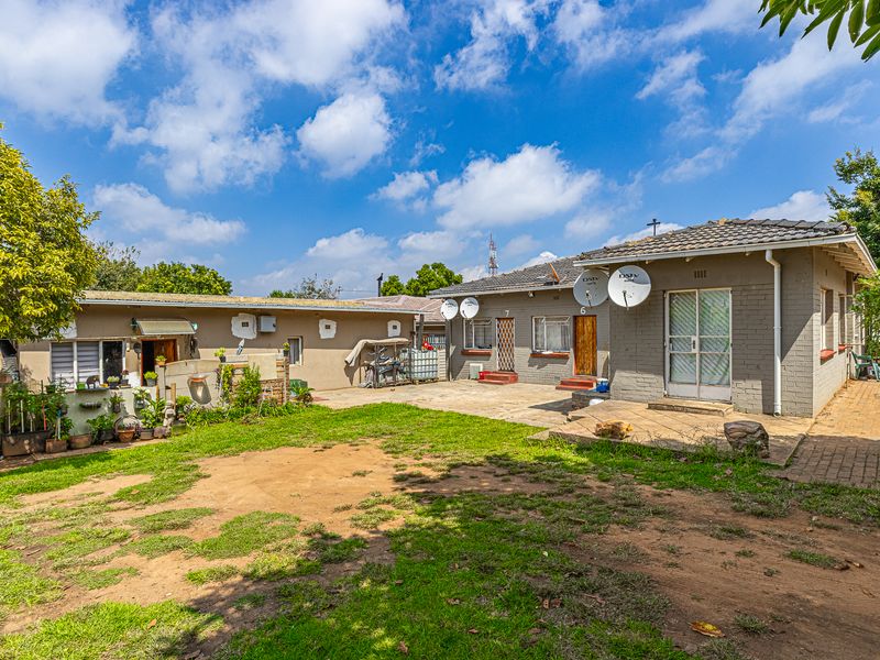 Investment property with rental income - Photo 6