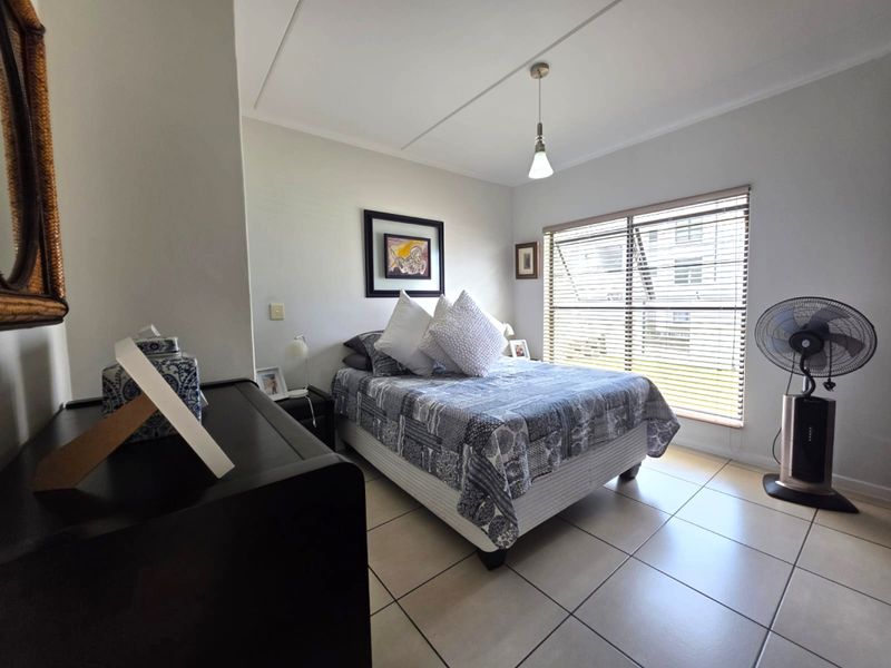 Stylish 3-Bedroom Apartment for Sale in Malakite, Greenstone Hill - Photo 9