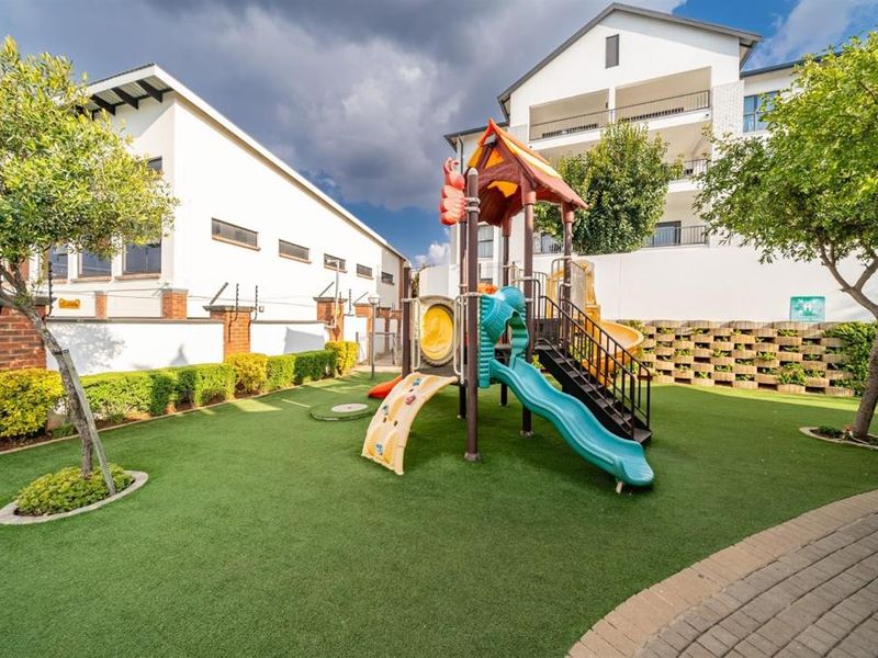 Modern 1-Bedroom Apartment for Sale in Malakite, Greenstone Hill - Photo 7