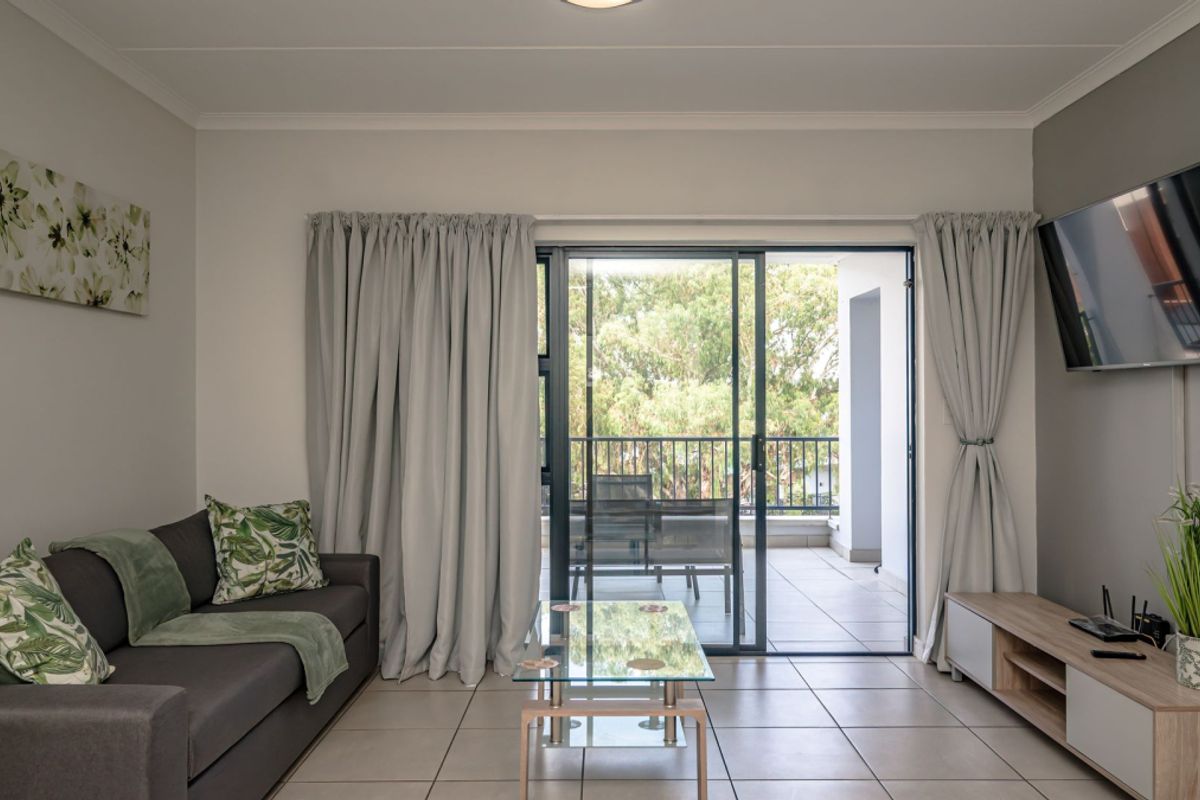 Modern 2-Bedroom Apartment for Sale in Sawgrass, Greenstone Hill - Photo 2