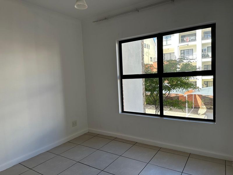 Greenstone Crest | 3 Bed | 2 Bath | FF | Available Immediately - Photo 10