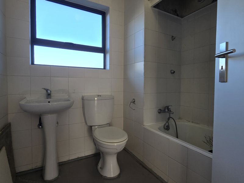 Spacious 1 bedroom in Edenvale TO LET - Photo 9