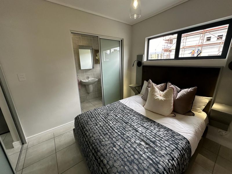 1 bedroom 1 bathroom- third floor - Photo 4
