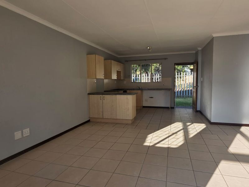 3 bedroom 2 bathroom lockup and go in Aloe Ridge 1 - Photo 7