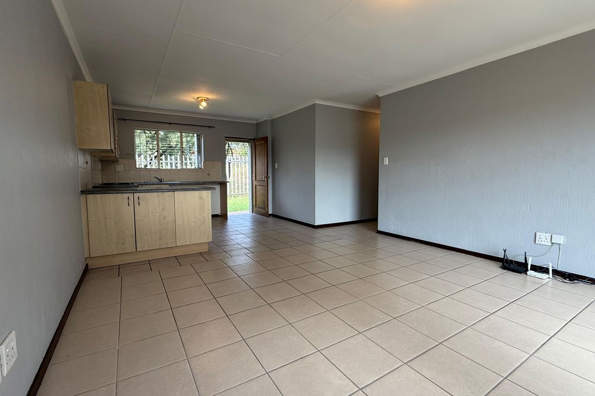 3 bedroom 2 bathroom lockup and go in Aloe Ridge 1 - Photo 2