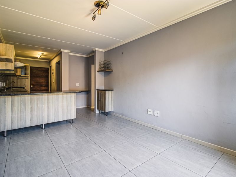 2 Bedroom Apartment - For Sale - Photo 6