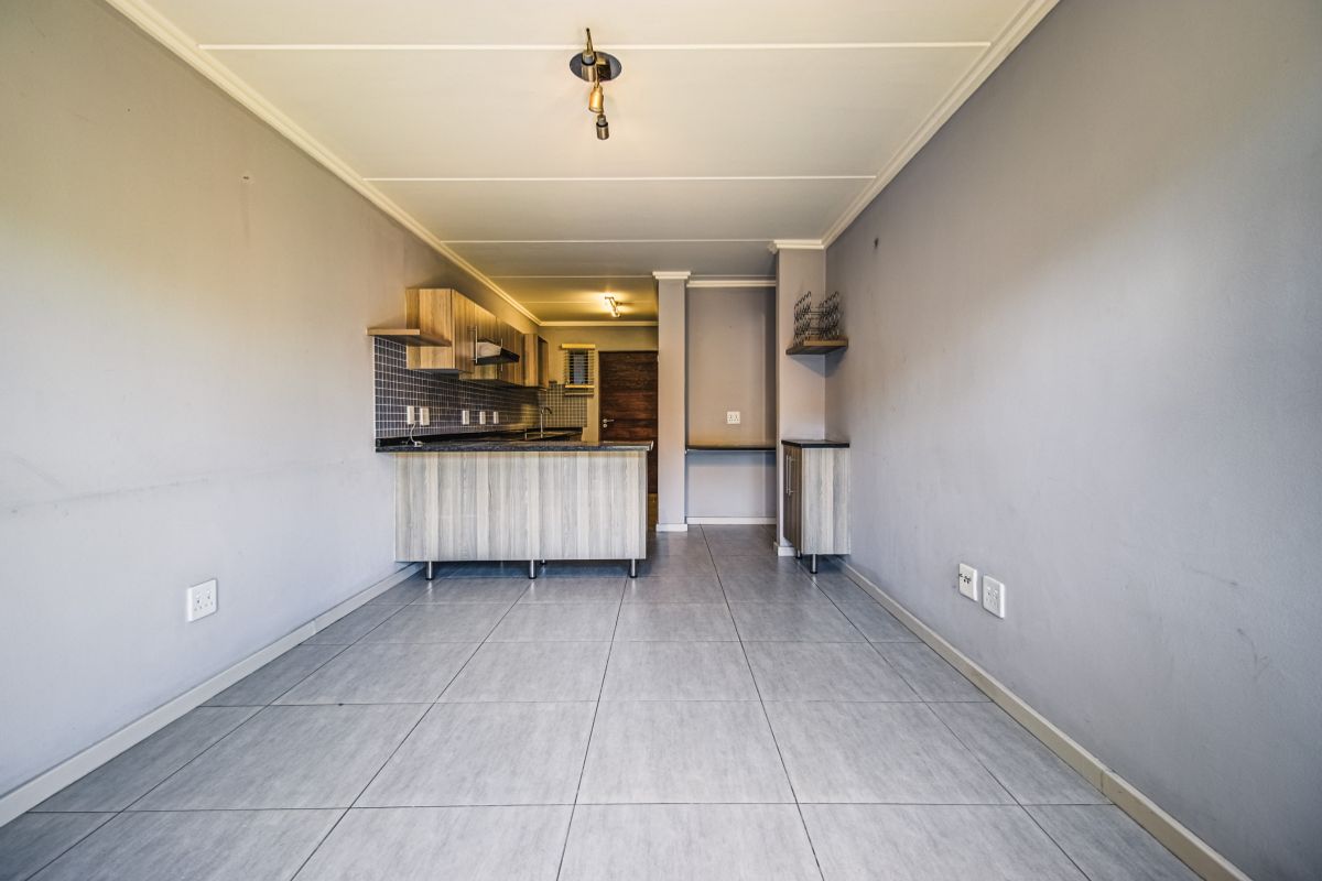 2 Bedroom Apartment - For Sale - Photo 5