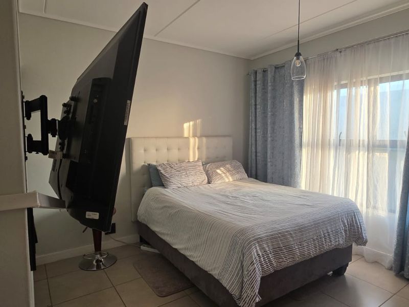 Immaculate 2 Bed | 2 Bath Apartment To Rent In The Reid Lifestyle Estate – Available 1 September - Photo 6