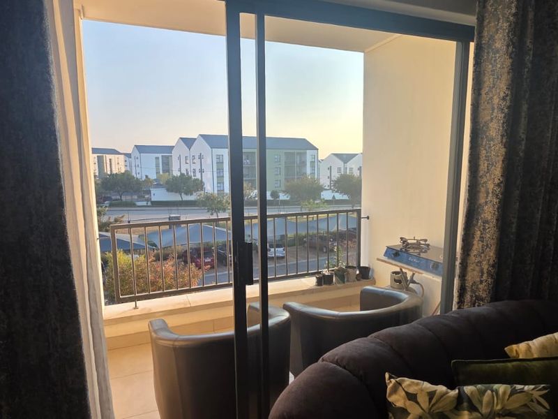 Immaculate 2 Bed | 2 Bath Apartment To Rent In The Reid Lifestyle Estate – Available 1 September - Photo 5